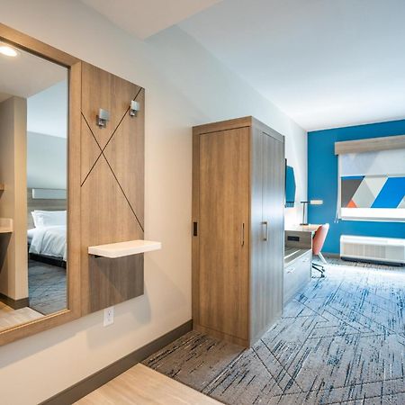 Holiday Inn Express & Suites Charlottesville By Ihg Экстерьер фото