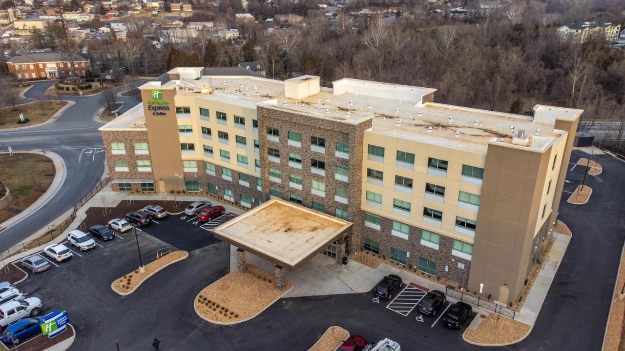 Holiday Inn Express & Suites Charlottesville By Ihg Экстерьер фото