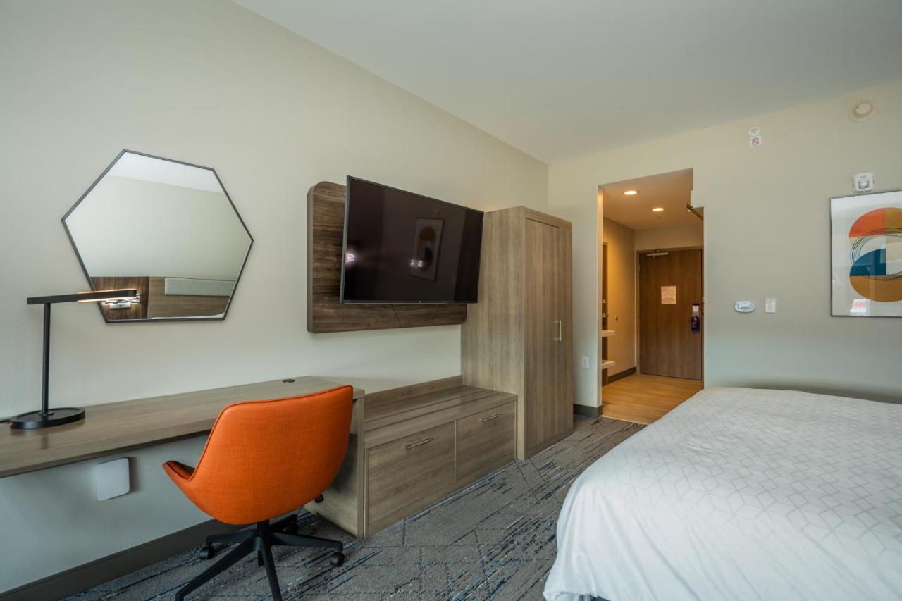 Holiday Inn Express & Suites Charlottesville By Ihg Экстерьер фото